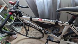 Bicicleta de carretera B'TWIN blanca