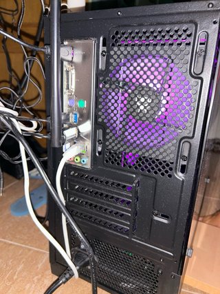 Torre PC Negra con Luces