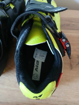 Sapatos Ciclismo Massi Amarelo e Preto