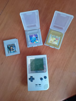 Nintendo Game Boy Pocket + 3 juegos