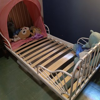 Cama infantil extensible IKEA