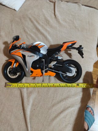 Moto Honda CBR 1000RR 1:6