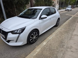 Peugeot 208 1.5 BlueHDi 100CV | Garantía 1 Año