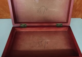 Caja de madera con cierre