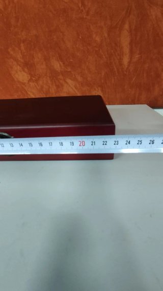 Caja de madera con cierre