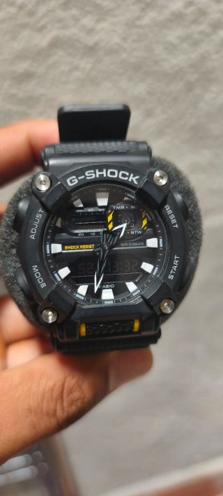 Casio G-Shock Negro y Amarillo