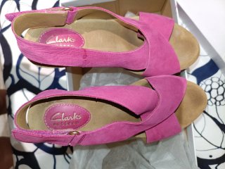 Sandalias de cuña rosas