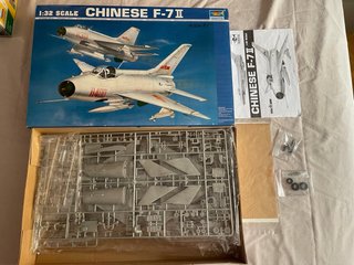 Maqueta Trumpeter F-7 II (MIG-21) 1:32