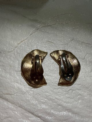 Pendientes vintage dorados y plateados