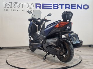 YAMAHA XMAX 400