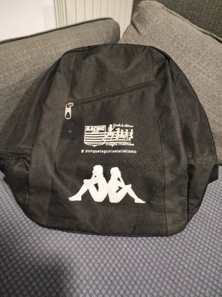 Ropa de gimnasia rosa y morada Parquesol