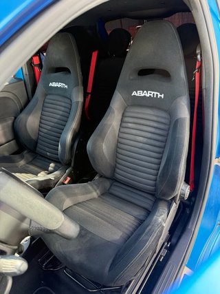 Abarth 595 2021