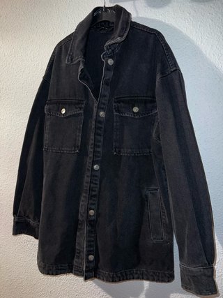 Cazadora vaquera H&M negra
