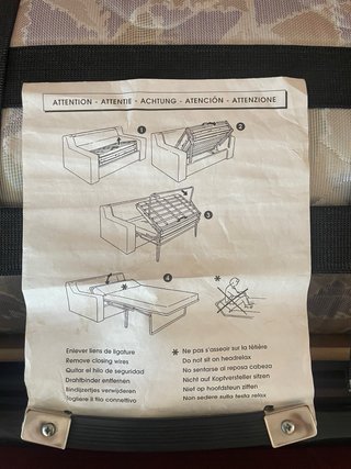 Sofá Cama Tapizado Rayas Doradas Rojo
