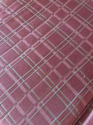 Sofá Cama Tapizado Rayas Doradas Rojo