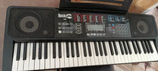 Piano RockJam con soporte y banqueta