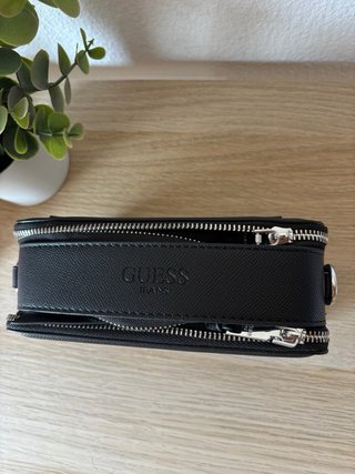 Bolso Negro Güess