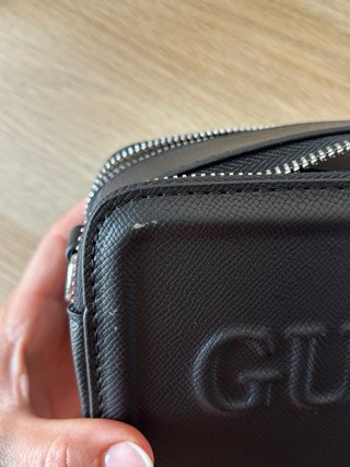 Bolso Negro Güess