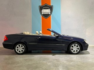 Mercedes-Benz  CLK 2005