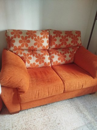 2 Sofás de 2 plazas - Beige y Naranja