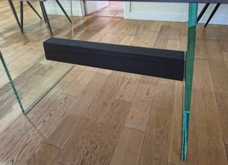 Mesa Comedor Phantom Madera Nogal y Cristal