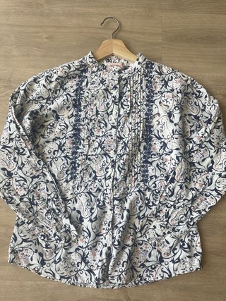 Camisa cuello mao estampada