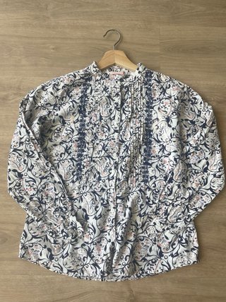 Camisa cuello mao estampada