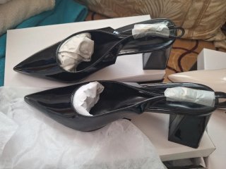 Zapatos de tacón negros