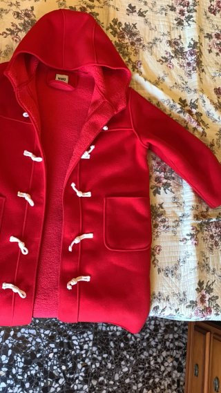 Abrigo rojo mujer