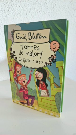 Pack indivisible Enid Blyton Torres de Malory