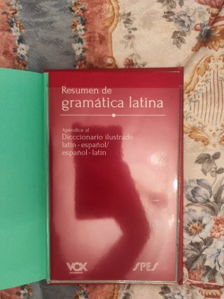 Diccionario ilustrado latín-español/ español-latín