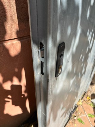 Puerta metálica 90x195