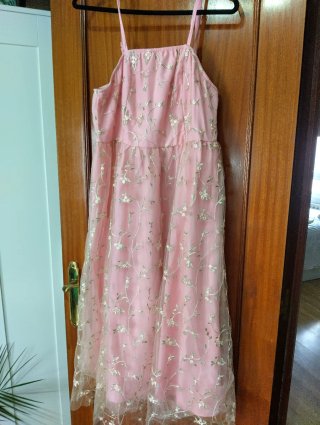 Vestido fiesta mujer rosa bordado