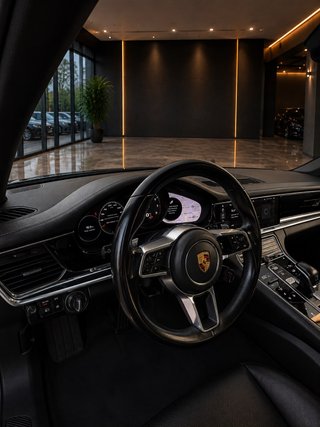 Porsche Panamera 4 Sport Turismo 10 Years Edition