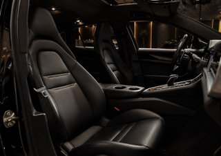 Porsche Panamera 4 Sport Turismo 10 Years Edition