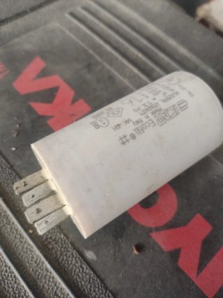 Condensador Elcar Ecofill 16uF 450V