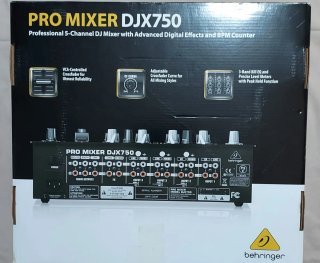 Mesa de mezcla PRO MIXER DJX750 BEHRINGER