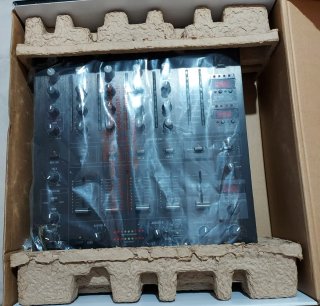 Mesa de mezcla PRO MIXER DJX750 BEHRINGER