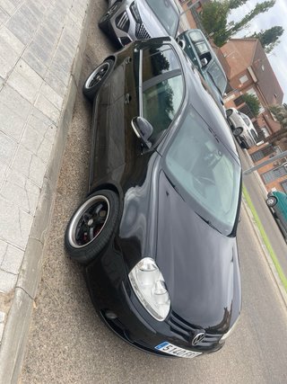 Golf 5 Volsvagn motor 2.0L 2004