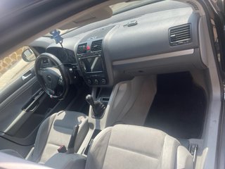 Golf 5 Volsvagn motor 2.0L 2004