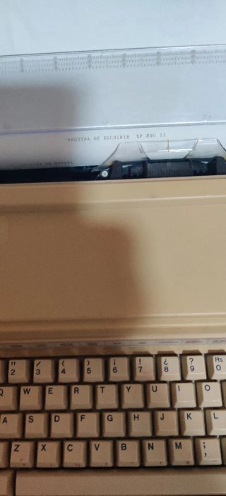 Máquina de escribir Hermes EP 280-II