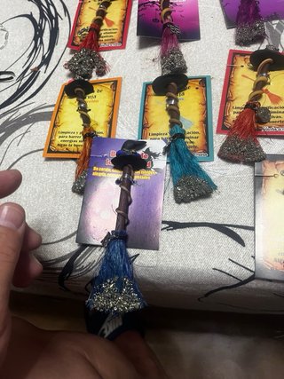 Escobas de varios beneficios hechas a mano y ritua