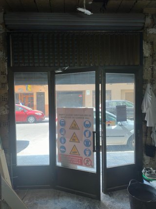Puerta aluminio y cristal 2,45/2,85