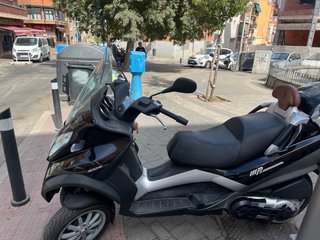 Maxi Scooter Negra y Marrón