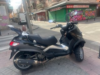 Maxi Scooter Negra y Marrón