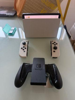Nintendo Switch OLED + Accesorios