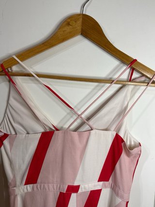 Vestido Guess Rayas Rosas y Rojas