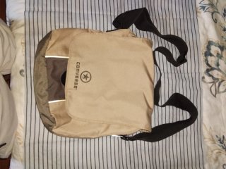 Mochila Converse Beige y otra Roja