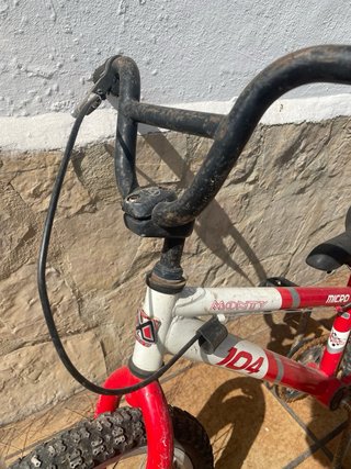 Bicicleta Monty 104 Micro Roja