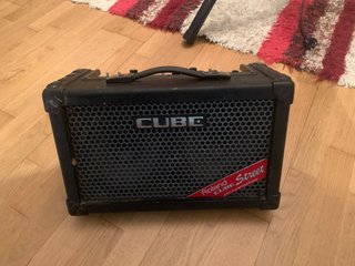 Roland CUBE Street Amplificador Portátil